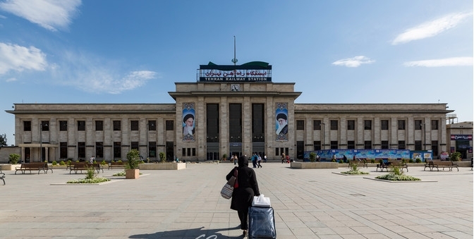 Zwiększone środki bezpieczeństwa na stacjach kolejowych — Zakup przez Iran na dużą skalę naszego sprzętu do kontroli bezpieczeństwa zapewnia płynną i bezpieczną podróż